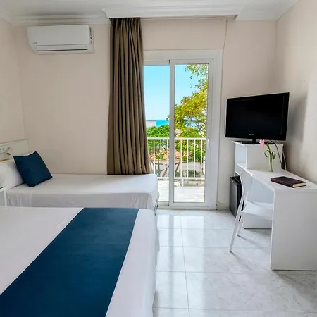 Hotel Medium Claramar-2